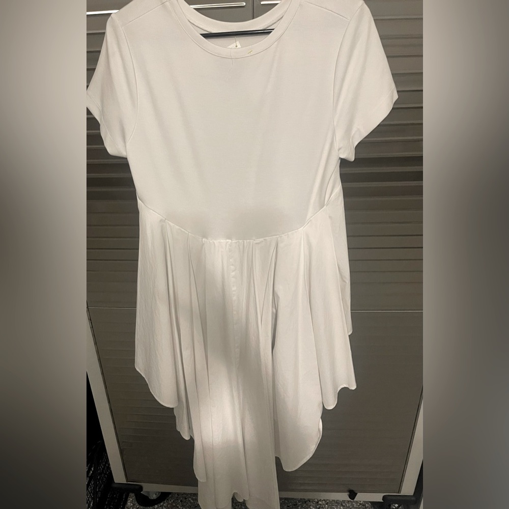 White high low cotton shirt.
